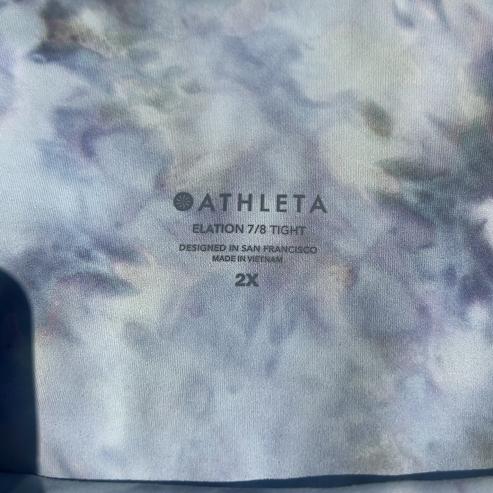 Women’s Athleta‎ Purple and Blue Tie-Dye Leggings - Picture 2 of 8